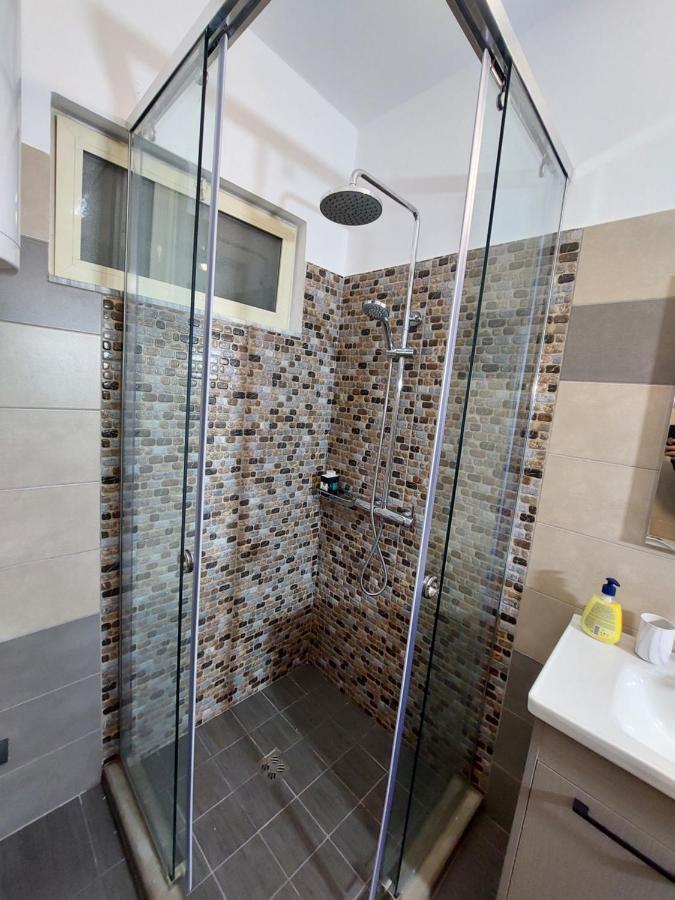 Vila Tafa Apartments Ap3 Тирана Екстериор снимка