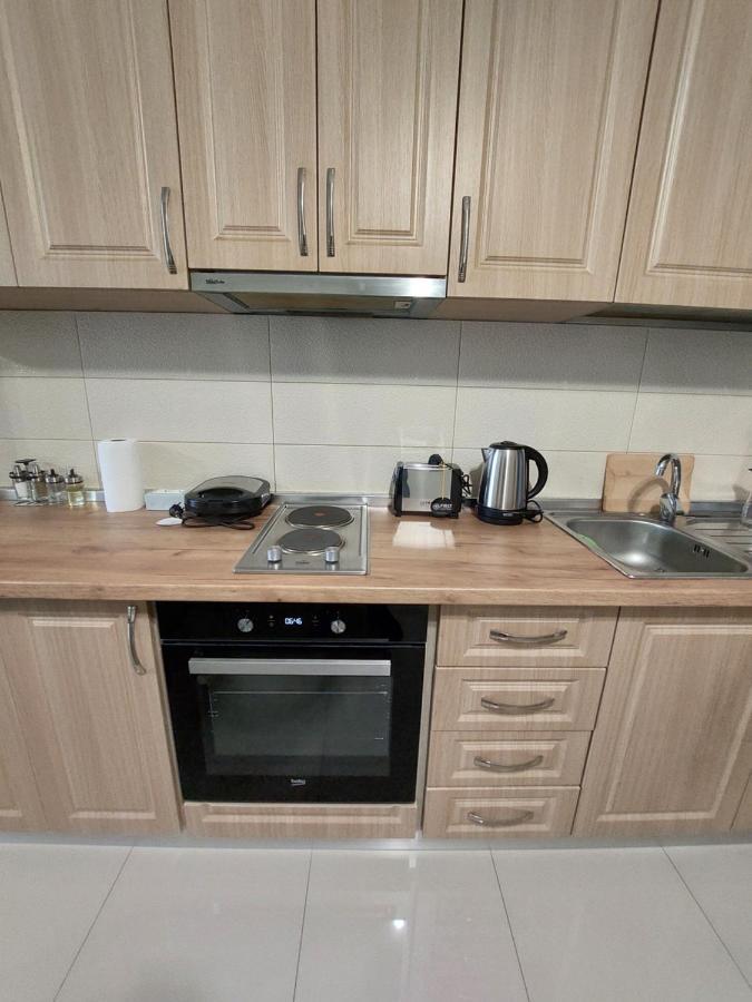 Vila Tafa Apartments Ap3 Тирана Екстериор снимка